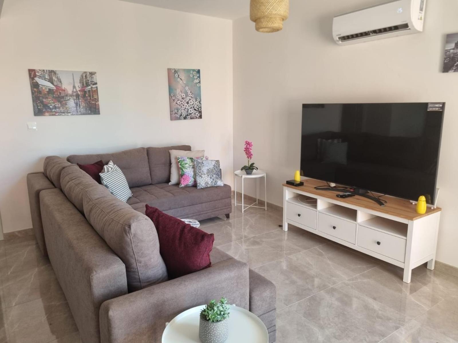 Monastiraki Serene Escape Apartment *